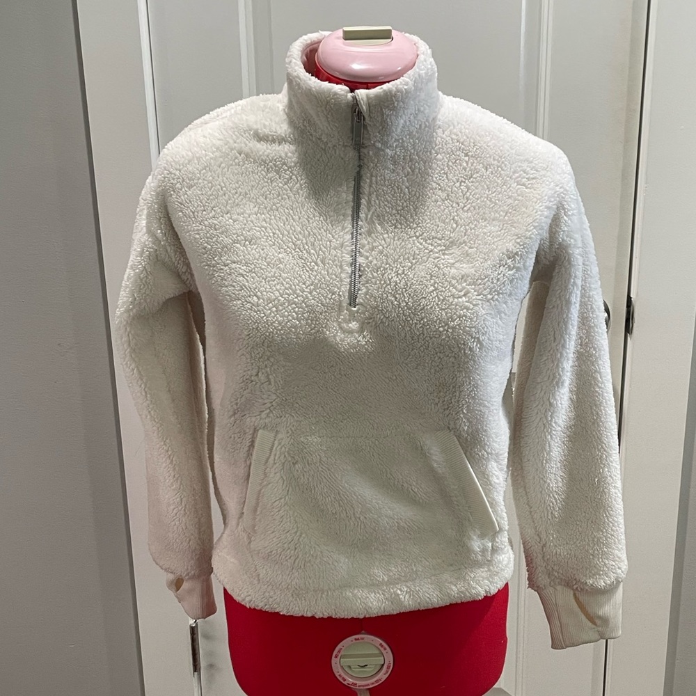 Girls all in motion white pullover size large
